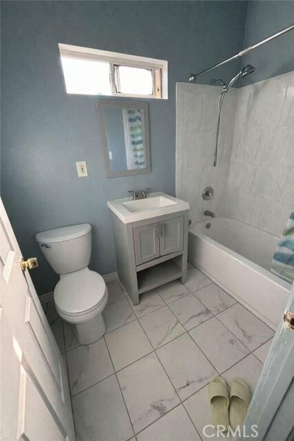 Building Photo - 2204 Park Rose Ave