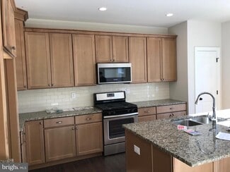 Building Photo - 63 Lila Ln