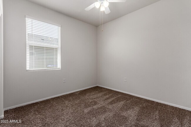 Building Photo - 1925 W Pima Ave