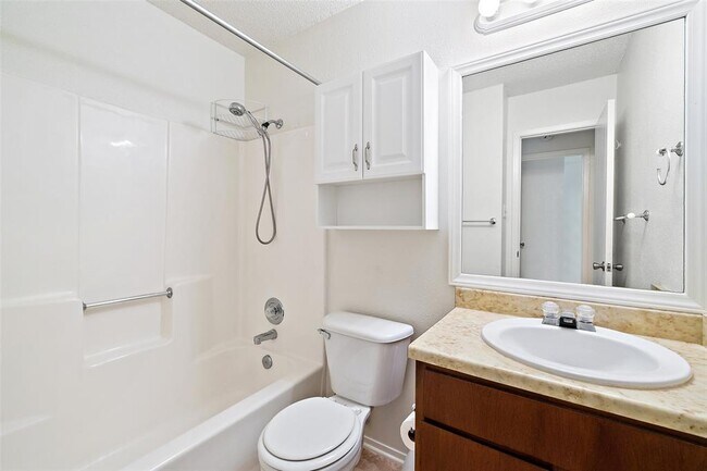 Building Photo - 12416 Deer Falls Dr