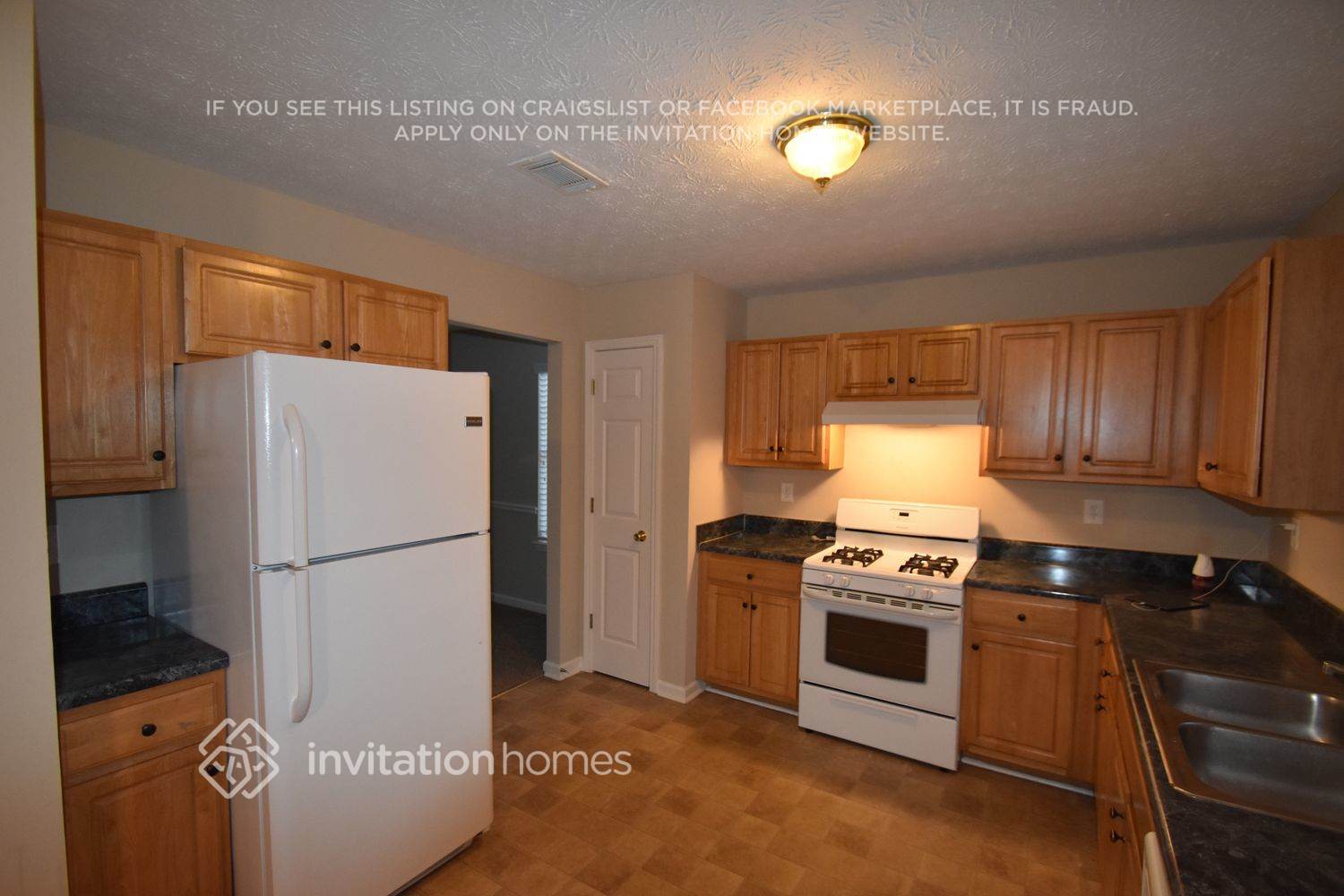 Building Photo - 521 Michael Cir