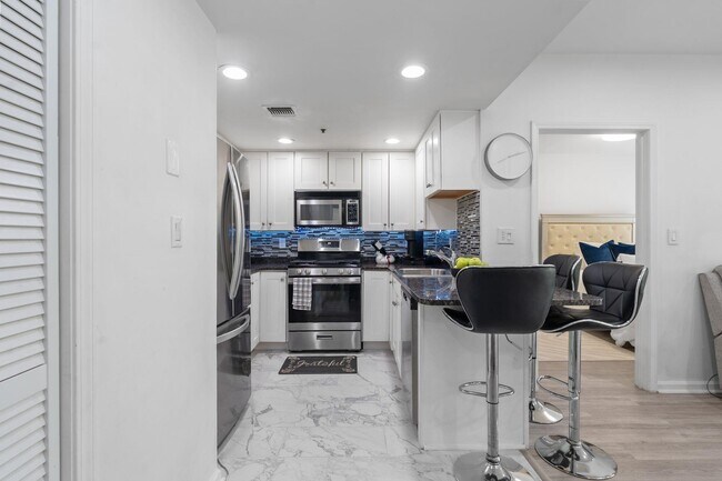 Building Photo - 920 Jefferson St