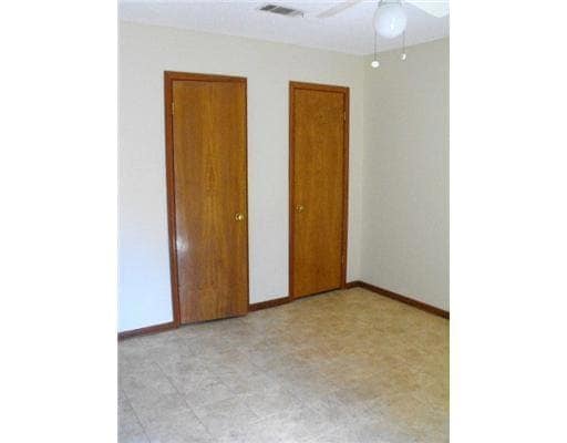 Building Photo - 1535 Richmond Dr