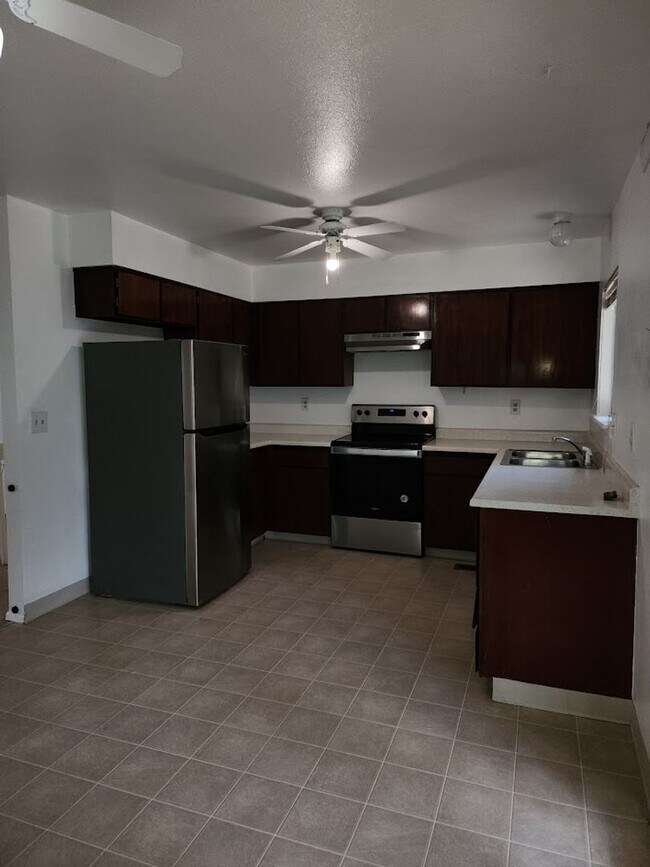 Building Photo - Long Realty & Property Management, LLC - 3...