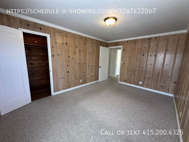 Building Photo - Spacious Two Bedroom Home In North Salinas