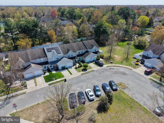 Building Photo - 16 High Meadows Dr