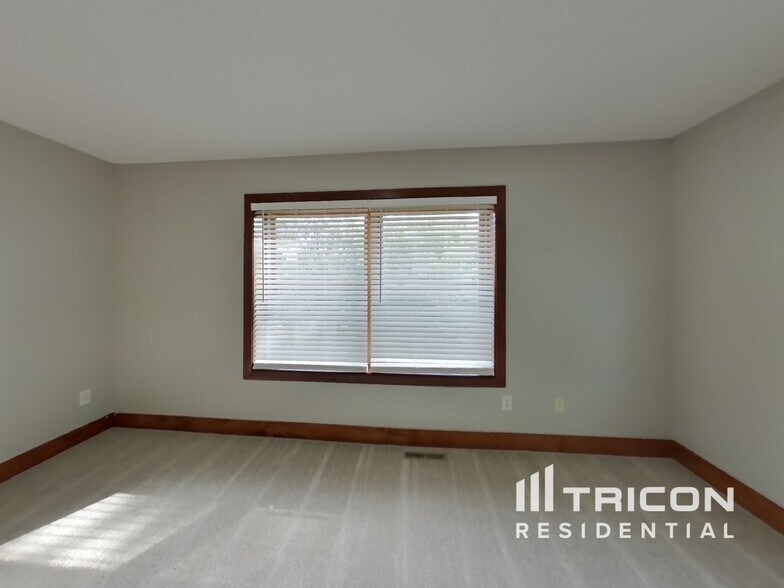 Building Photo - 11405 W Laketowne Dr