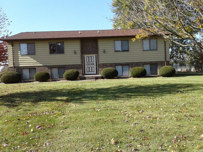 Primary Photo - 4498 Van Vleet Rd