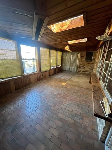 Building Photo - 3218 Santa Monica Dr