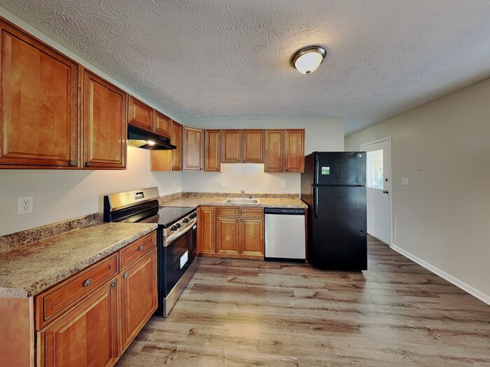 Building Photo - 83 N Wagon Rd