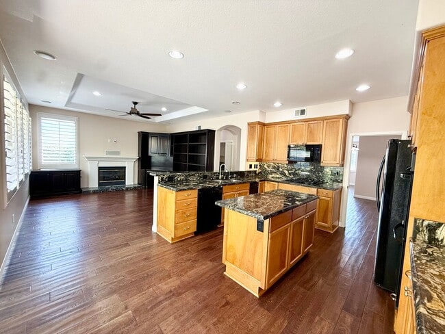 Building Photo - Gated 4 Bedroom 3 1/2 Bath Two Story Home