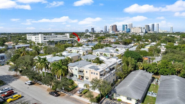 Building Photo - 630 SE 15th St