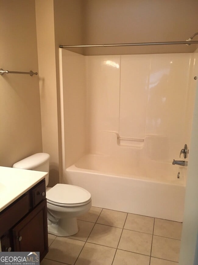 Building Photo - 120 Moose Club Dr