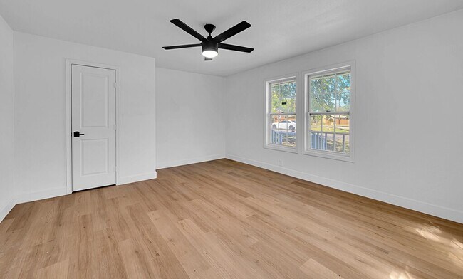 Building Photo - Newly Remodeled 2BD 1BA Home in Waco