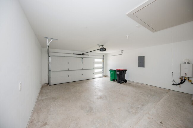 Building Photo - 29535 Paytons Park Ct