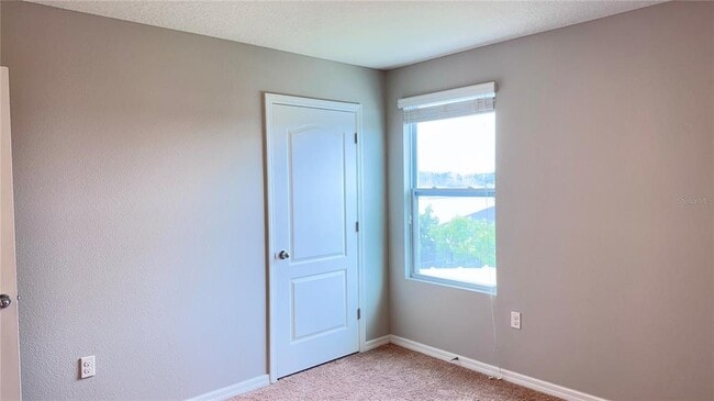 Building Photo - 362 Nova Dr