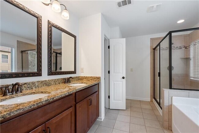 Building Photo - 2080 Redbarn Court