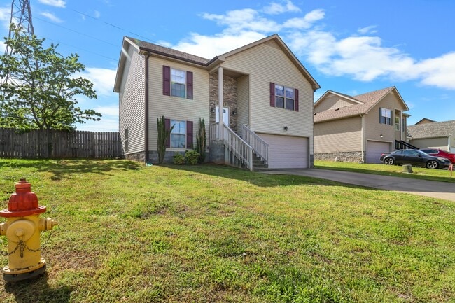 Building Photo - 2200 Trophy Trce