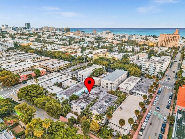 Building Photo - 821 Jefferson Ave