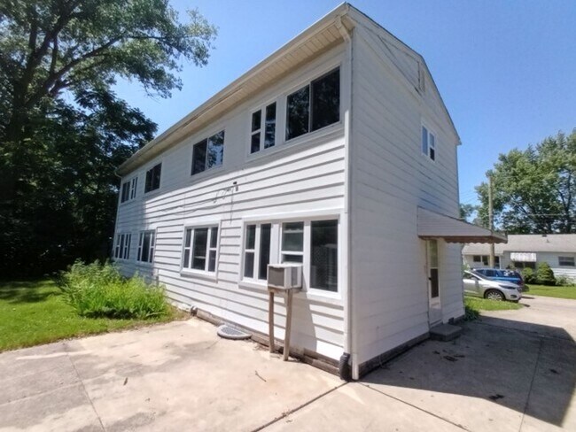 Building Photo - 31437 Alcona Ct