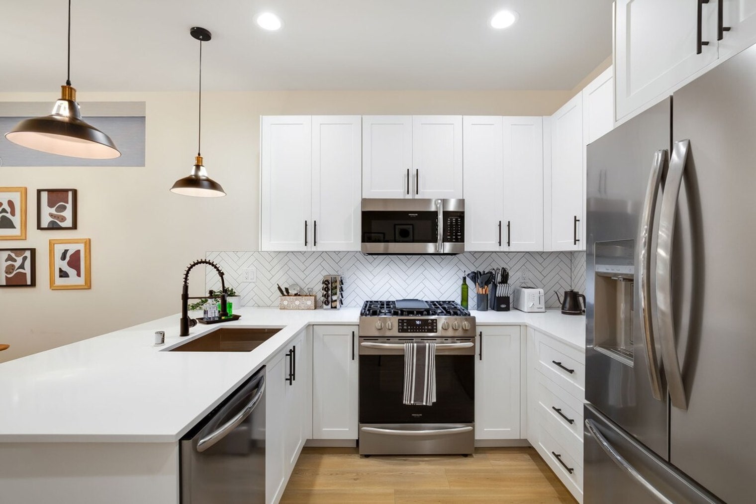 Building Photo - 8038 Mary Ave NW