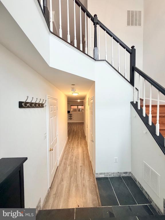 Building Photo - 6622 Frost Lake Ln