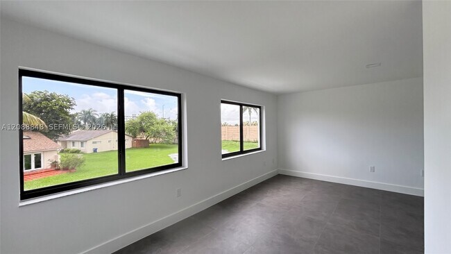 Building Photo - 11822 SW 108th Terrace