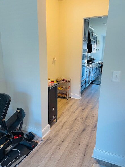Building Photo - 829 Chalkstone Ln