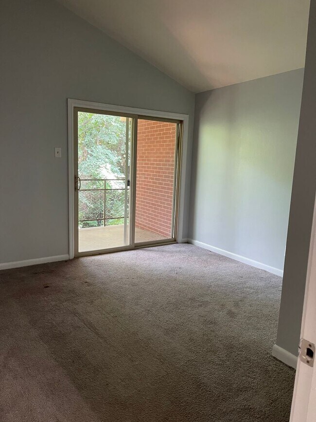 Building Photo - Stadium Village -  2 Bedroom 1 Bath near UGA & Downtown Athens! Available soon!