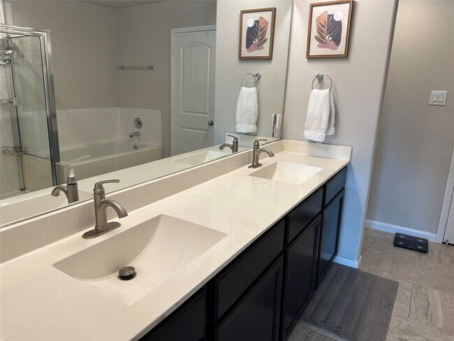Building Photo - 12531 Lake Portal Dr
