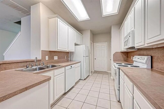 Building Photo - 25218 Boulder Bend Ln