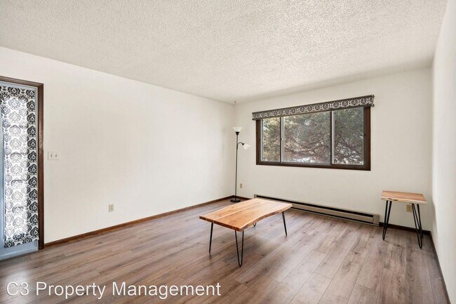 Building Photo - 4 br, 2 bath House - 2800 Sagebrush Drive