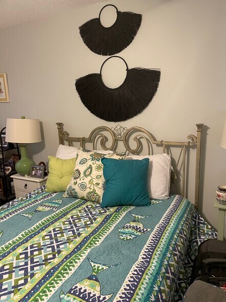 2nd Bedroom - 4140 Breezewood Dr