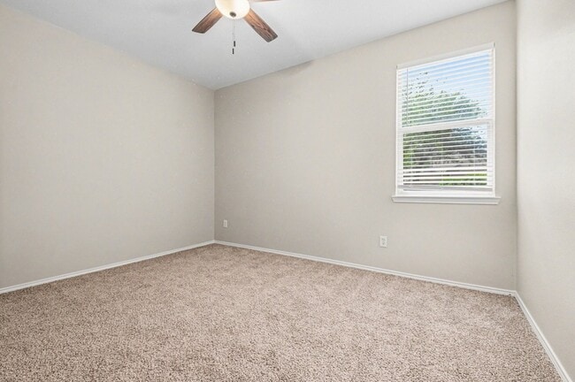 Building Photo - 1550 Charleston Dr