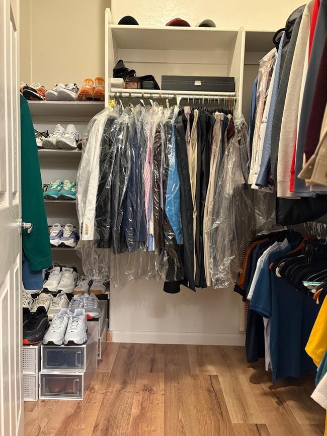 Building Photo - 7408 W Wolf St