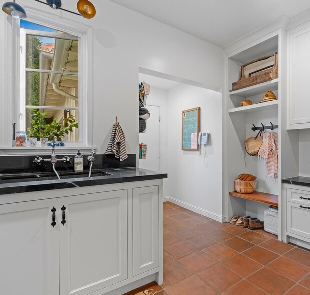 Laundry / Mudroom - 2697 Wilson St