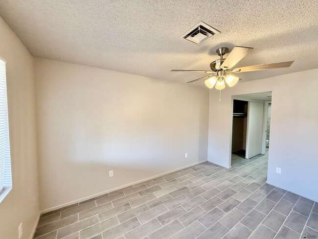 Building Photo - 1635 W Las Lomas St