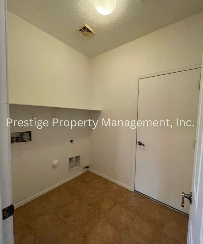 Building Photo - >>Northwest Home Checks In  All The Boxes- Must See!