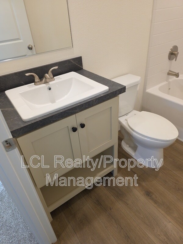 Building Photo - 33030 CA-74