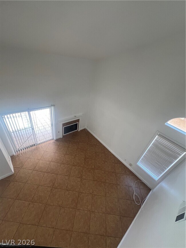 Building Photo - 1137 Pleasant Brook St