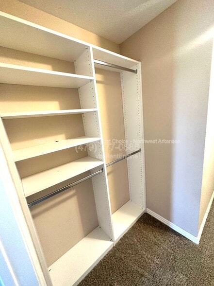 Building Photo - 3705 SW Hansom Loop