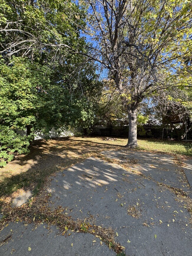 Building Photo - 4170 5th Ave S