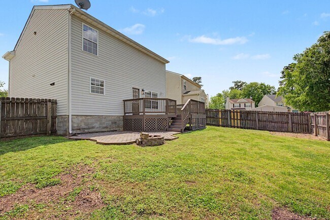 Building Photo - Beautiful home you won't want to miss!
