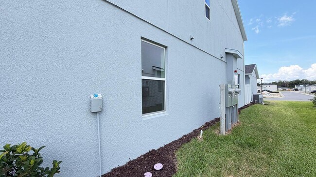 Building Photo - 1886 Falconhurst Ln