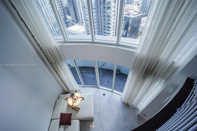 Building Photo - 60 SW 13th St