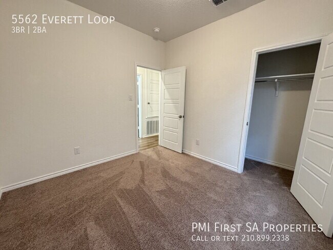 Building Photo - 5562 Everett Loop