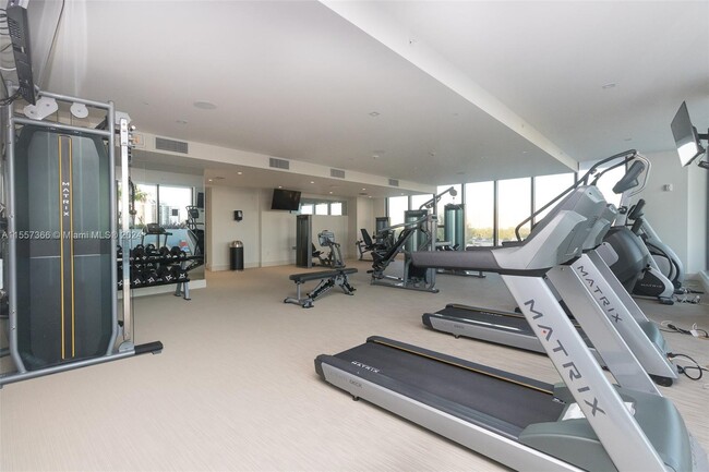 Amenities - 2960 NE 207th St