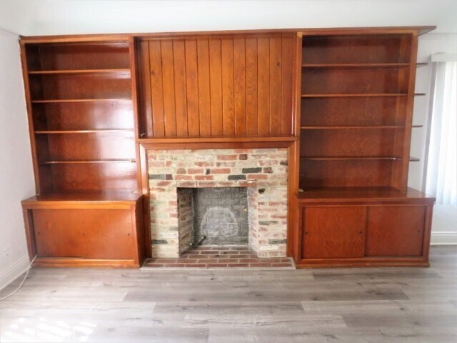 Building Photo - 227 S Gale Dr