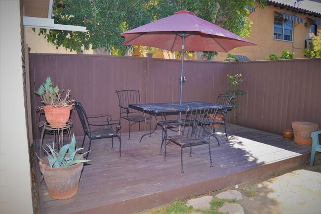 Building Photo - Charming Belmont Heights 2BD w/ Private Yard, Garage & Walk to 4th St