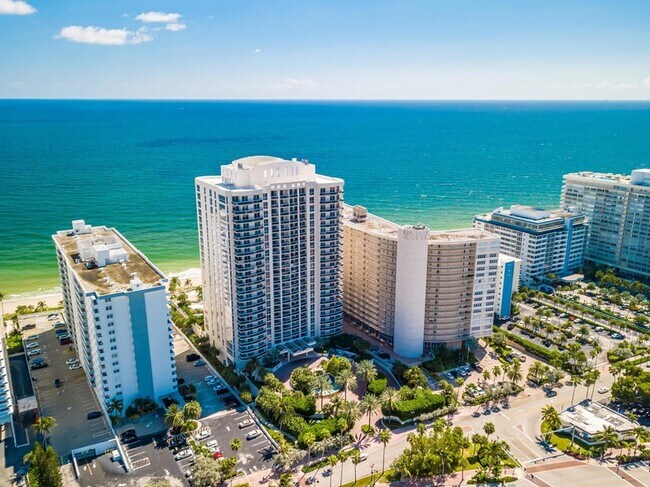 Building Photo - 4250 Galt Ocean Dr
